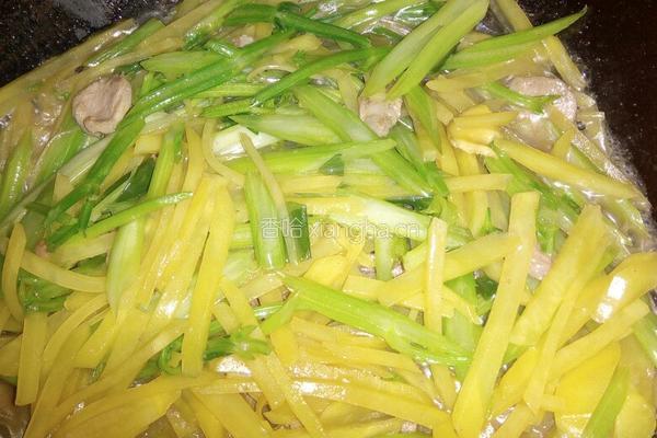 芹菜炒土豆丝的做法图解6