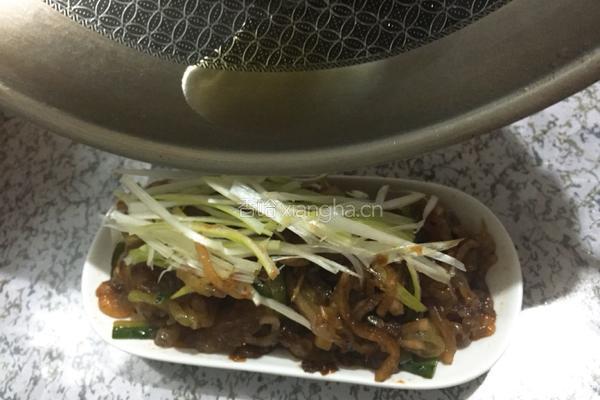 双丝拌海蜇的做法图解11