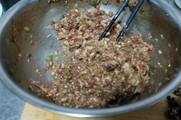 猪肉香菇小白菜馄饨的做法图解10