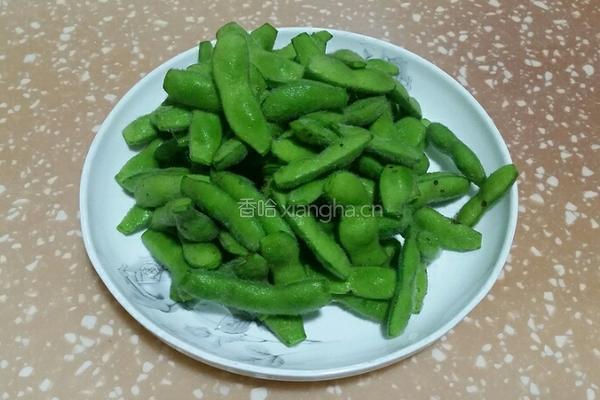 五香毛豆的做法图解1