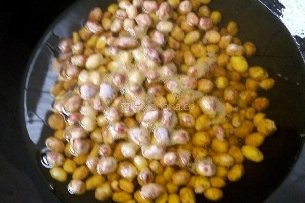 香脆鱼皮花生米的做法图解5