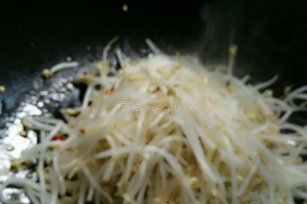 酸辣香脆绿豆芽的做法图解6