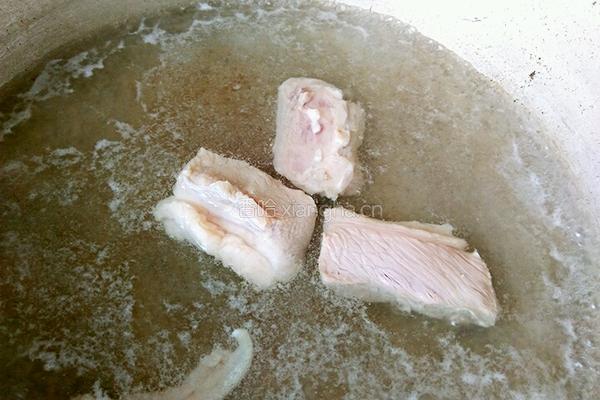羊肉山药丁的做法图解2
