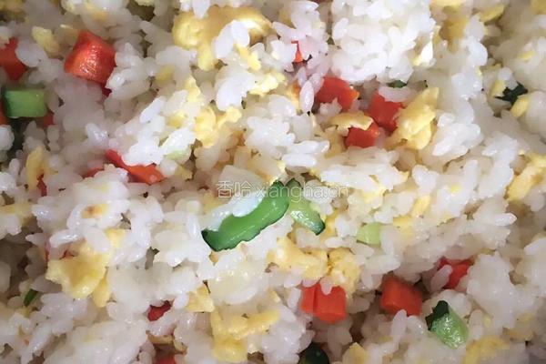 花样炒饭的做法图解3