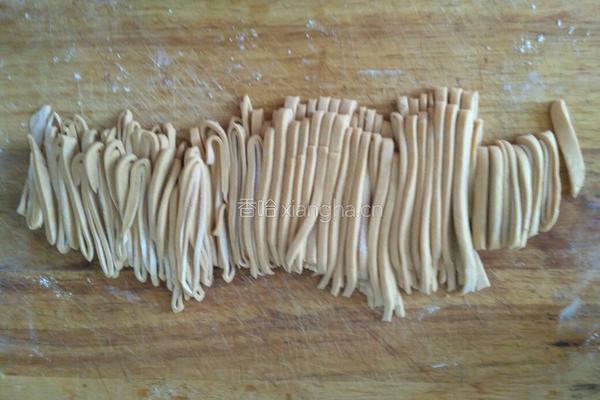 手擀豆面条的做法图解9