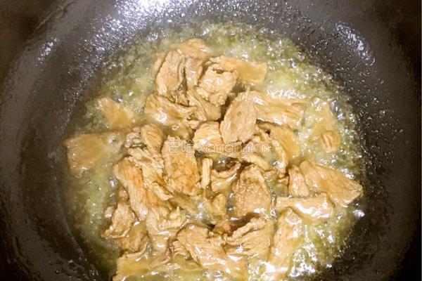 黑椒牛肉乌冬面的做法图解2