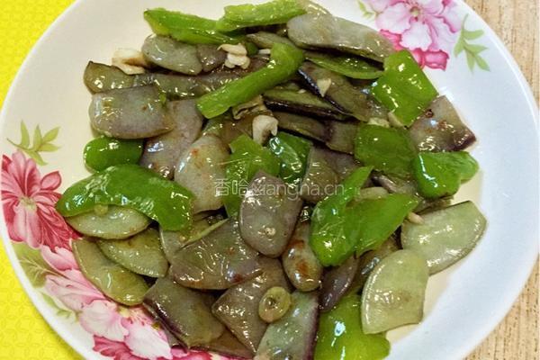 扁豆爆青椒的做法图解4