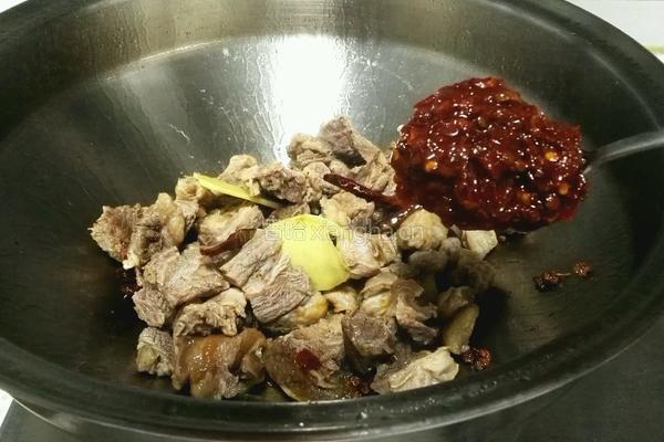 萝卜炖牛腩的做法图解8