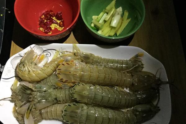 辣炒皮皮虾的做法图解1
