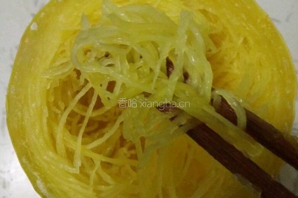 金丝瓜汤的做法图解1