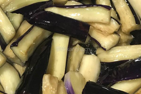 香辣肉末茄子煲的做法图解8