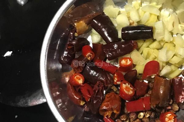 香辣肉末茄子煲的做法图解10