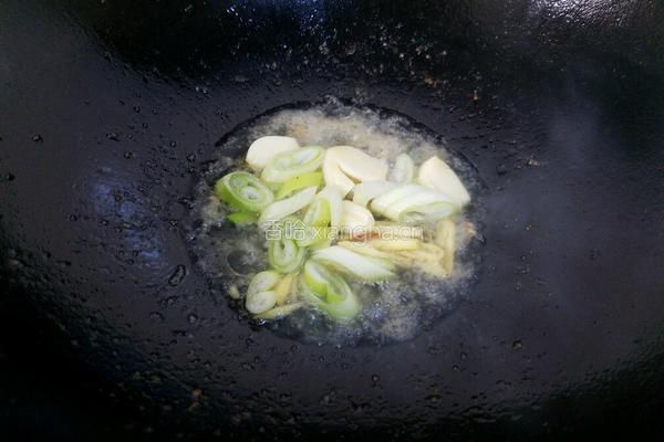 小蘑菇炒肉丝的做法图解11