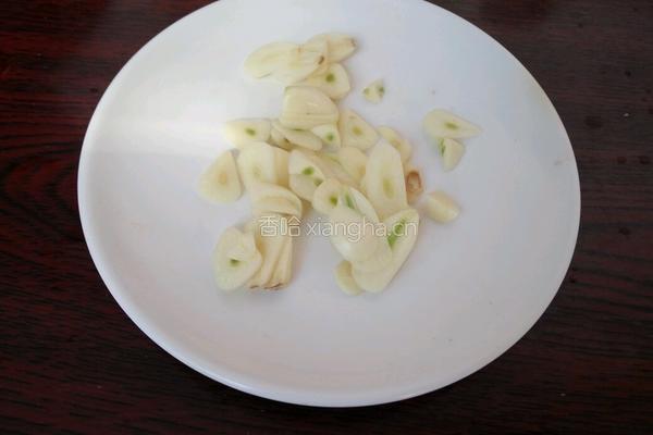 芹菜炒肉的做法图解4