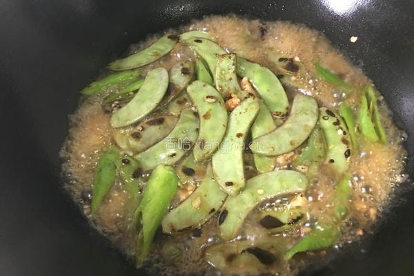 虎皮眉豆炕尖椒的做法图解6