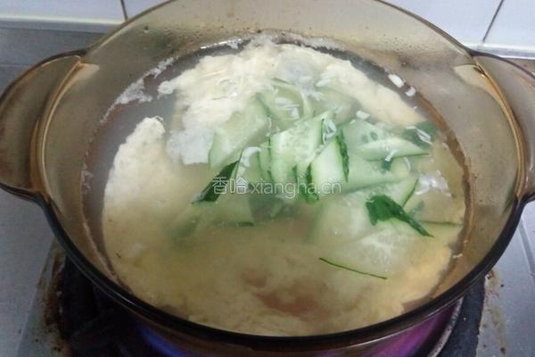 鸡蛋紫菜黄瓜汤的做法图解6