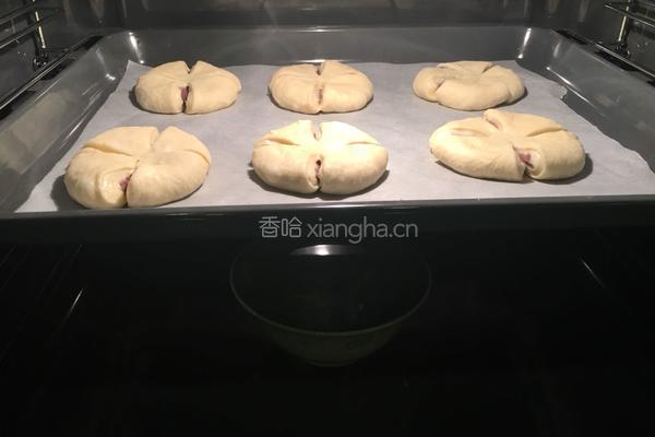 豆沙花朵面包的做法图解11