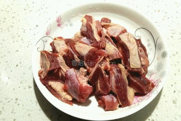 茄汁牛腩的做法图解1