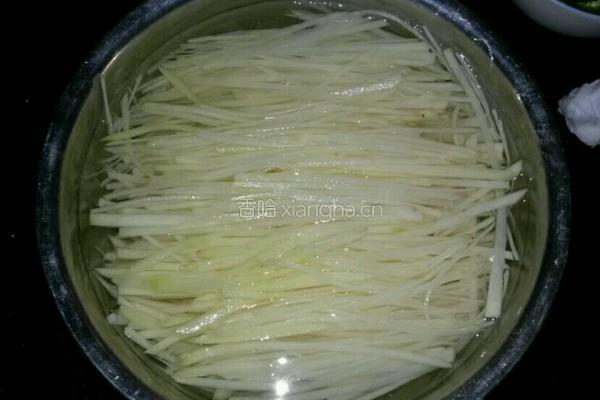 醋溜土豆丝的做法图解2