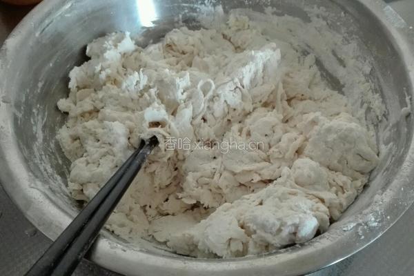 韭菜鸡蛋馅饺子的做法图解3
