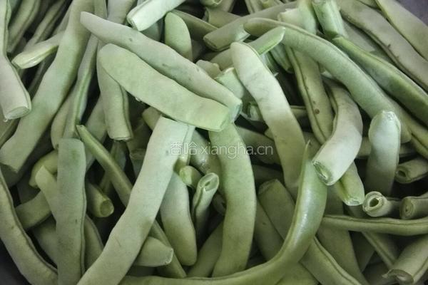 干煸豆角的做法图解1