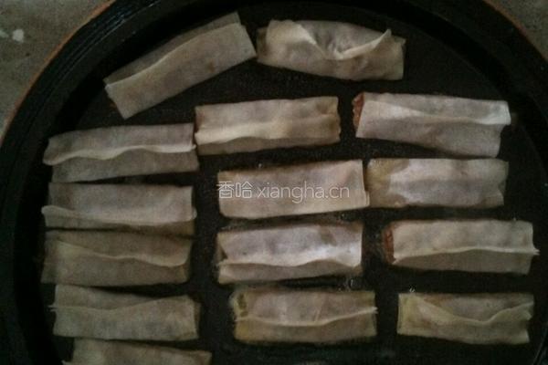 猪肉虾锅贴的做法图解13