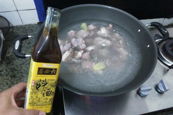 当归山药煲羊腿的做法图解4
