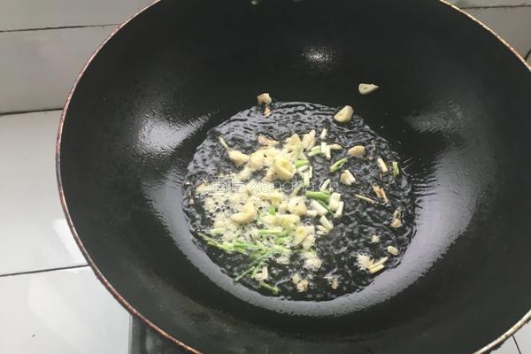 西兰花炒牛肉的做法图解4