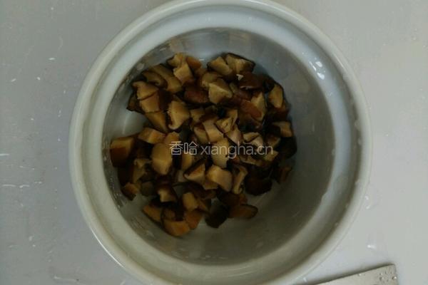 香菇玉米肉末粥的做法图解3