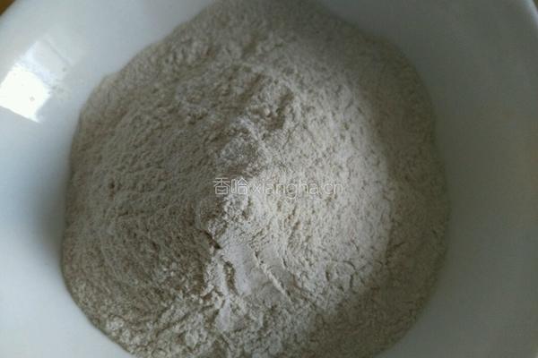 荞麦面大蒸饺的做法图解1