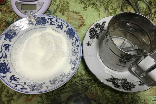 跟我学做戚风蛋糕8寸的做法图解2