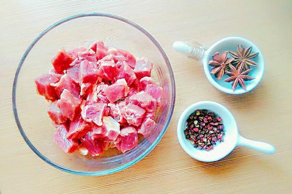 油焖牛肉小辣椒的做法图解3