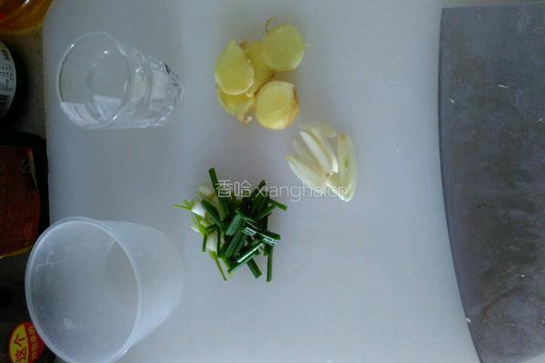 煮大闸蟹的做法图解2