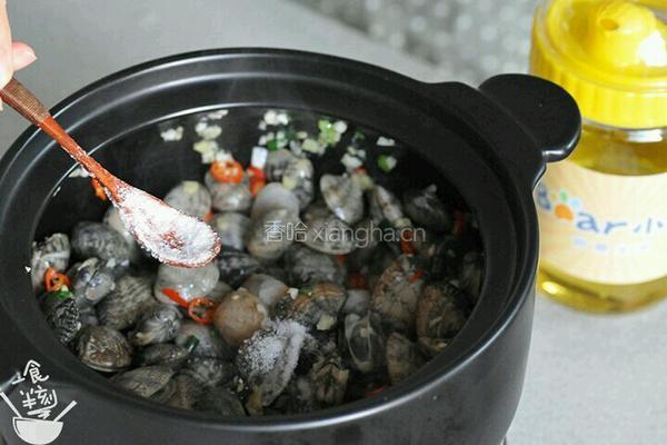 砂锅花甲粉的做法图解7