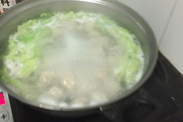 猪肉丸子汤的做法图解4