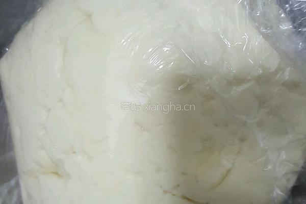白菜猪肉包子的做法图解1