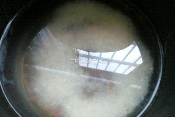 红枣南瓜大米粥的做法图解3