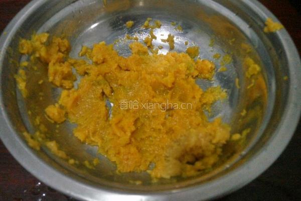 南瓜黑米卷的做法图解3