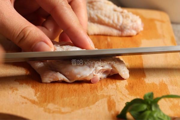咸蛋黄焗鸡翅的做法图解2