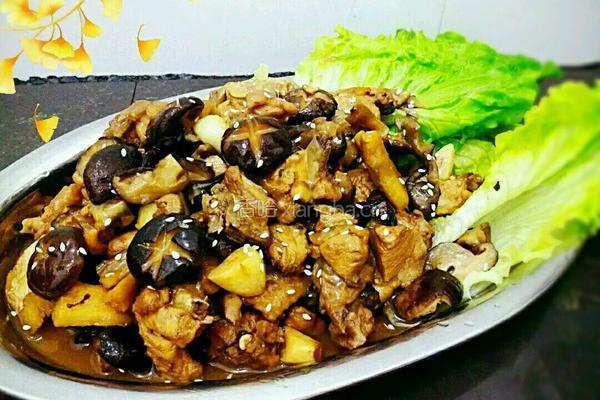 香菇焖鸡的做法图解15