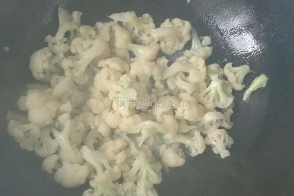 清炒花菜的做法图解4