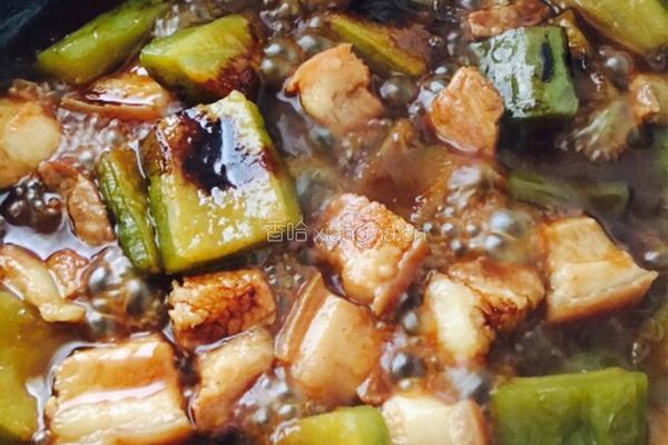 五花肉焖苦瓜的做法图解9