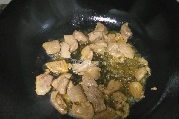 辣椒炒肉的做法图解2