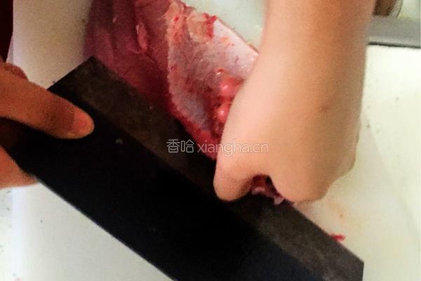 酸菜鱼的做法图解1
