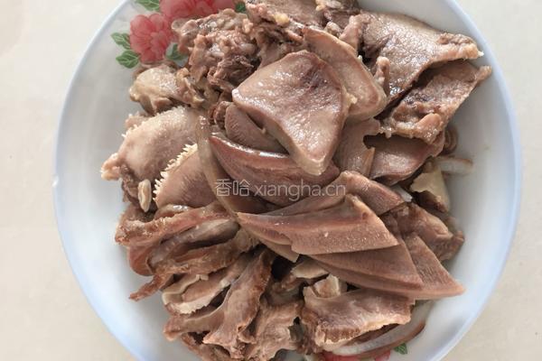 四季豆炒猪舌的做法图解2