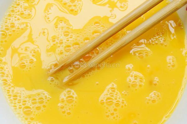 瘦肉煎鸡蛋的做法图解5