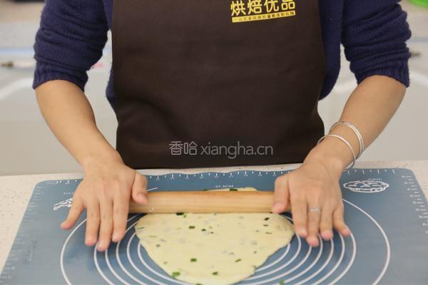 葱香苏打小饼的做法图解6