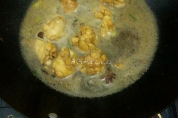 鸡腿炖土豆红萝卜的做法图解3