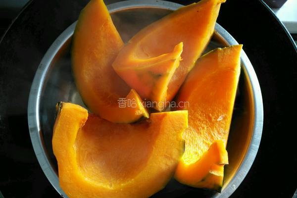 南瓜糯米饼的做法图解1