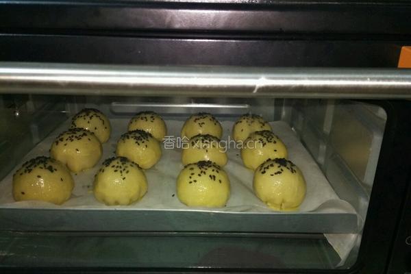 蛋黄酥的做法图解19